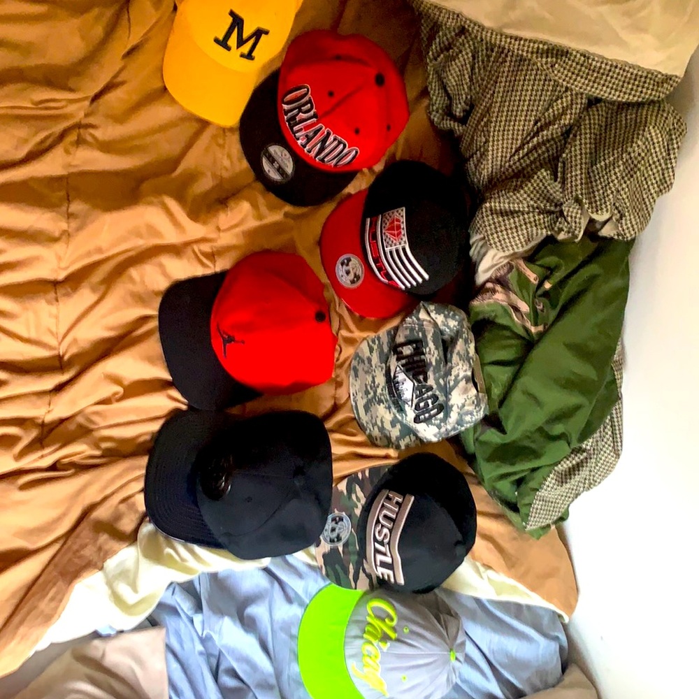8 good quality hats
